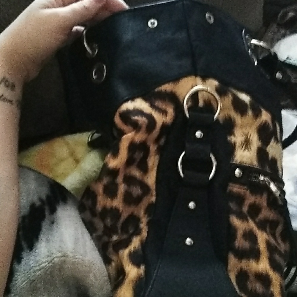 Jessica Simpson Leopard Purse - Picture 3 of 5